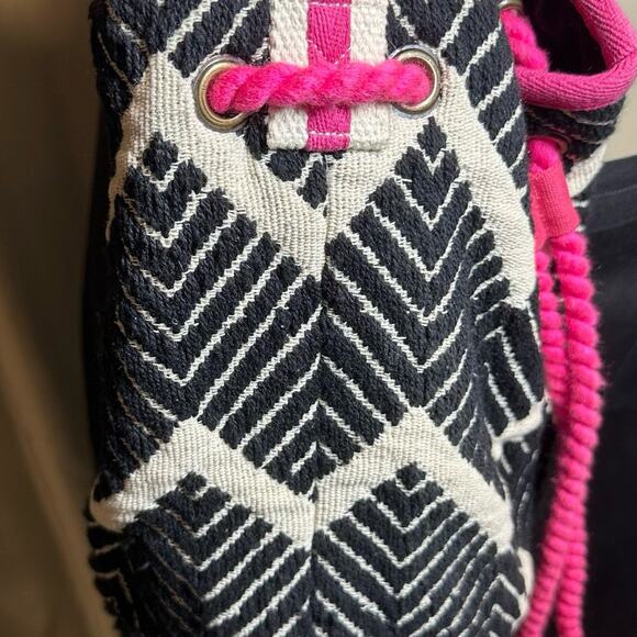 World Market Drawstring Chevron Bag - Picture 5 of 6